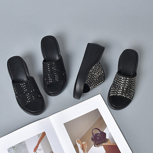 👣【35-43】2025 Női Fényes Wedge Pántos Szandálok