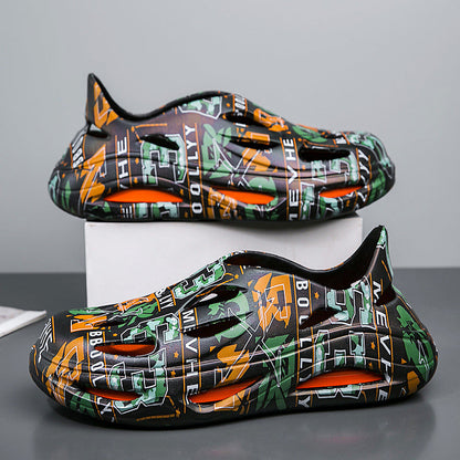 Férfi divatos kültéri csúszásgátlós papucs graffiti mintával