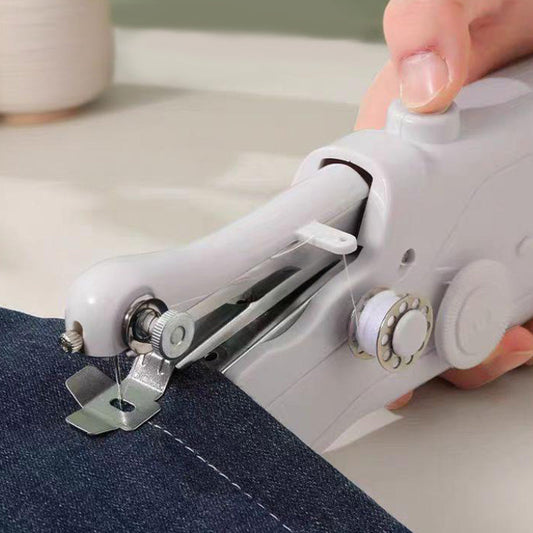 ✨ Mini elektromos varrógép – Kompakt, egyszerű & azonnal működik! Ideális javításokhoz, DIY projektekhez és kezdőknek! 🏠🧵