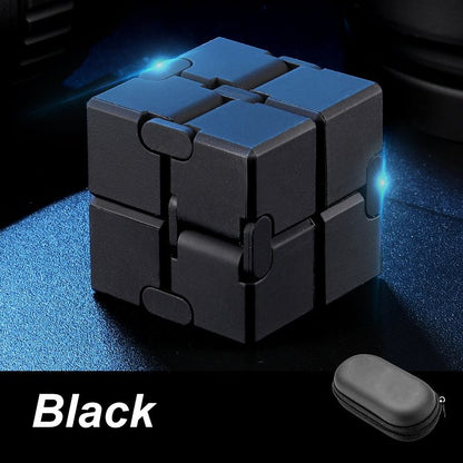 🎲 Végtelen Kocka – Szabadítsd ki a véget nem érő szórakozást! 🧠🎁