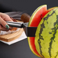 🍉 Tökéletes Dinnyeszeletek Másodpercek Alatt! Többfunkciós Dinnyevágó – A Nyári Konyha Titkos Fegyvere! 🔪