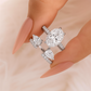 💎 Csillogó Csepp Formájú Gyűrű: Nyitott Kialakítás – Elegancia és Stílus Egyben! ✨